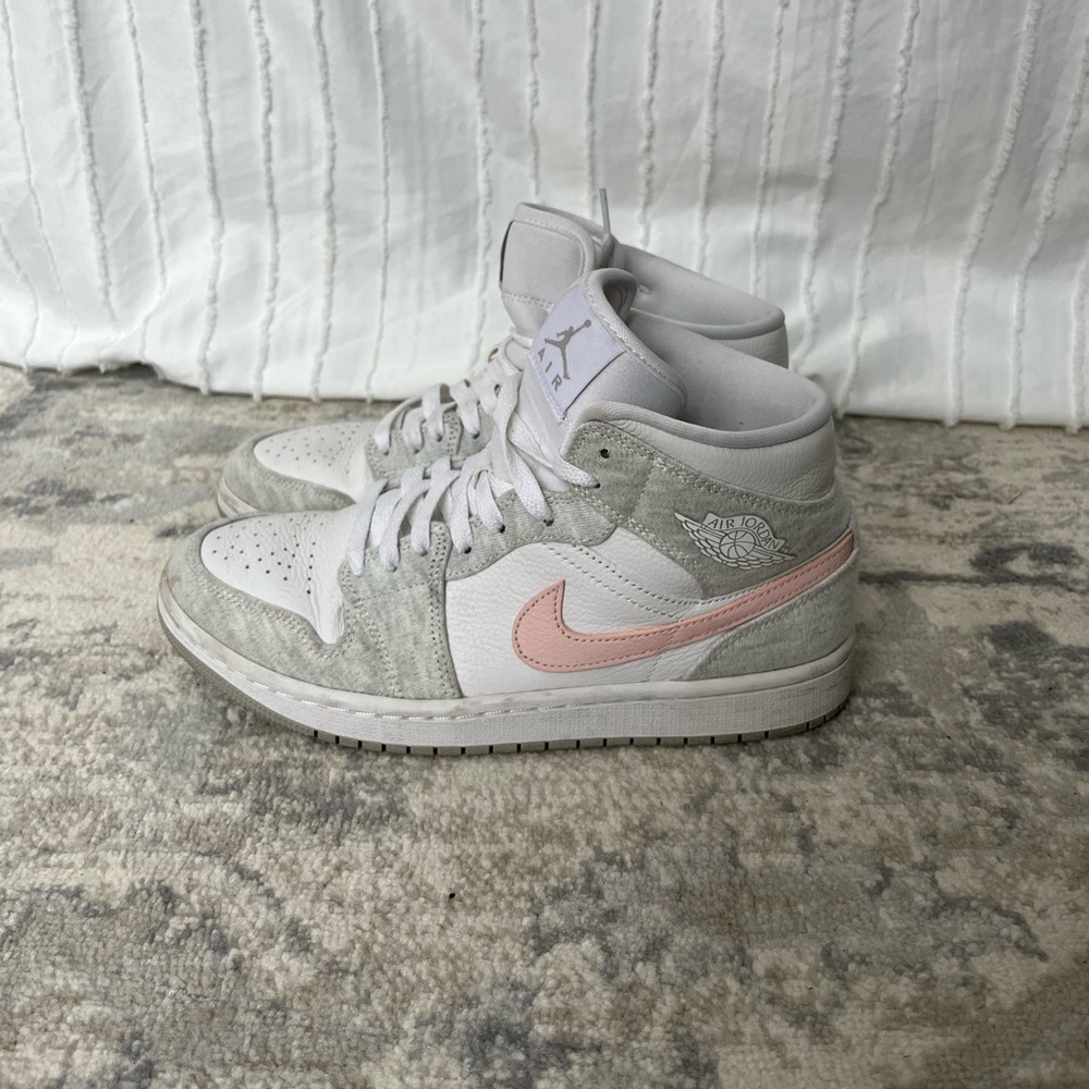 Nike Jordan 1 Mid SE Light Iron Ore (Gray and Pink) Women’s 9